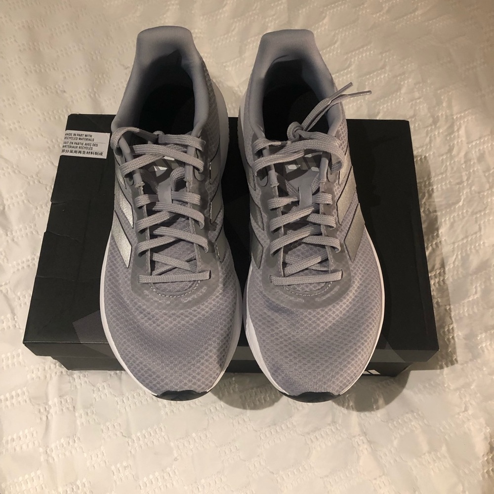 Adidas tennis shoes